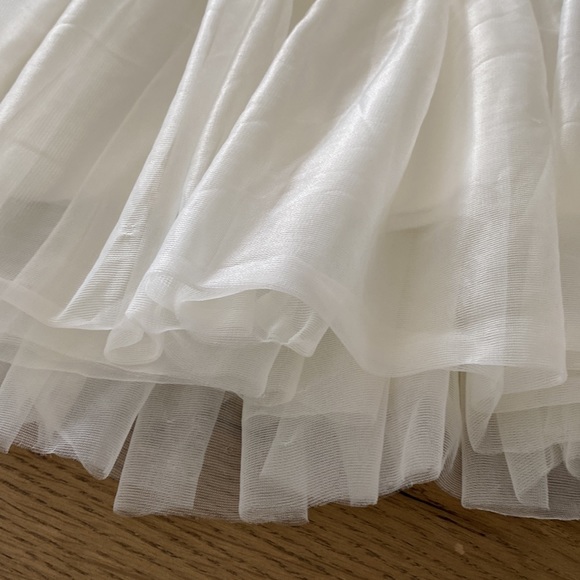 Layered girls formal dress, may be a size 4-6 - Picture 4 of 8